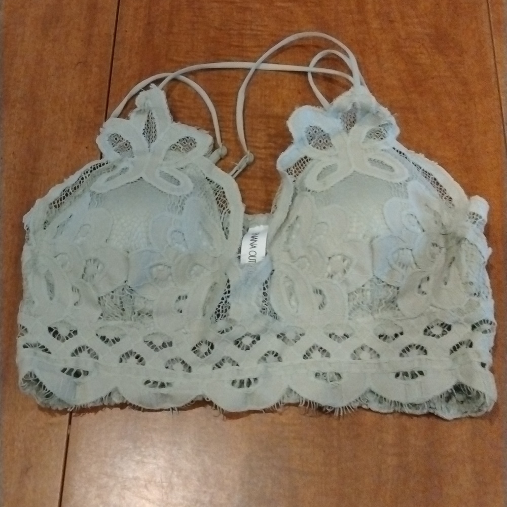 BRALETTE size large fits smaller